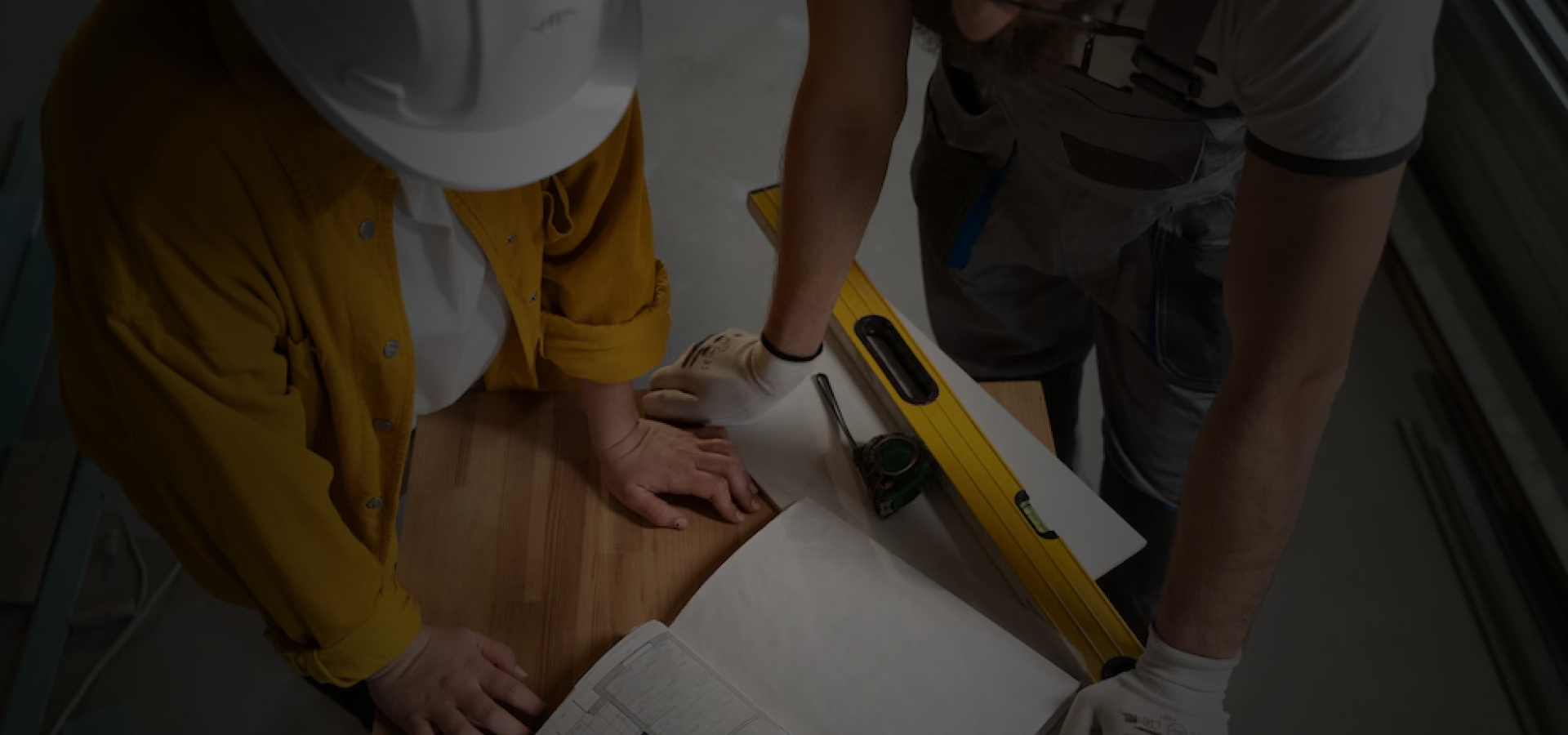 Wolax header background